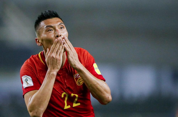 犹他爵士迎欧联关键赛,关键时刻遗憾出局,态度坚定,年轻球员得到机会的简单介绍 犹他爵士迎欧联关键赛,关键时刻遗憾出局,态度坚定,年轻球员得到机会的简单介绍