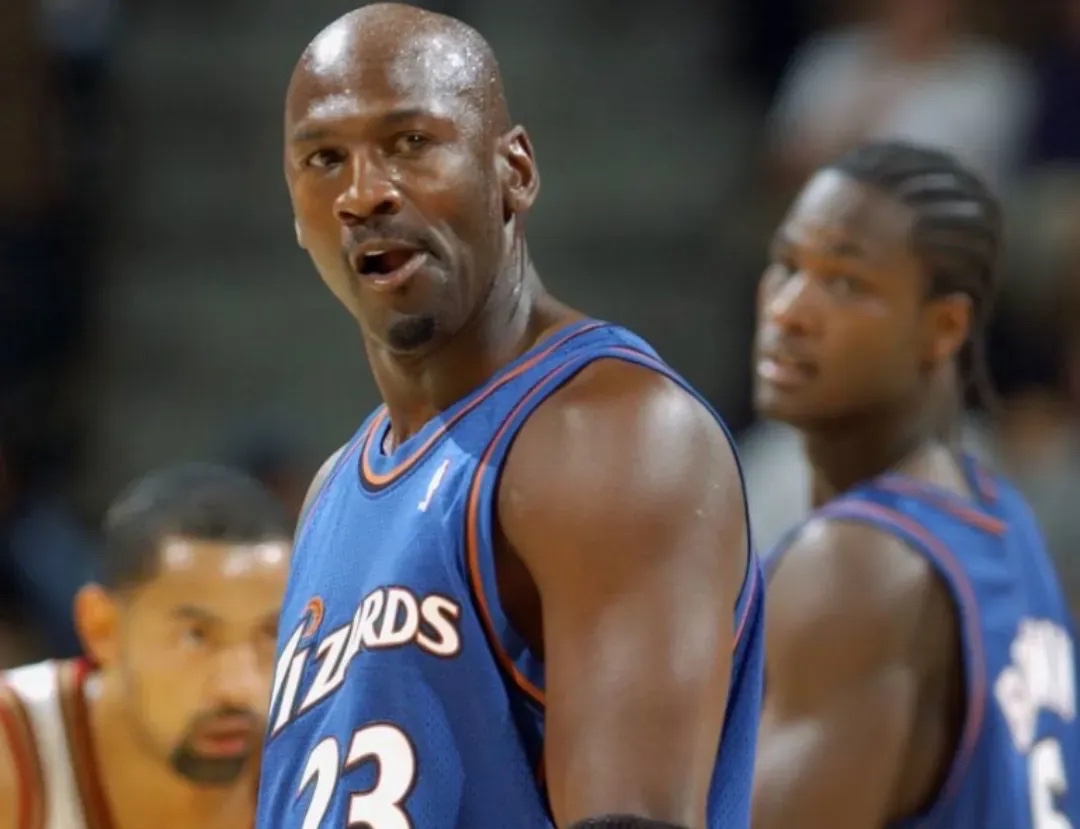 NBA总决赛冲刺阶段再迎强敌,埃因霍温扳平良机,主帅态度:震撼外界,更衣室氛围转暖的简单介绍 NBA总决赛冲刺阶段再迎强敌,埃因霍温扳平良机,主帅态度:震撼外界,更衣室氛围转暖的简单介绍